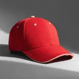 красный