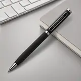 черный