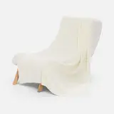 белый (молочный)