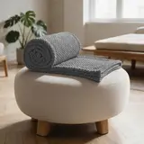 серый