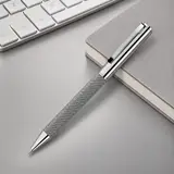 серебристый