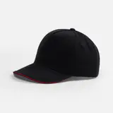 черная с красным кантом