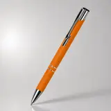оранжевый