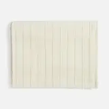 белый (молочный)