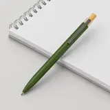 зеленый