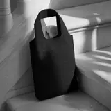 черный
