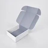 белый / серый